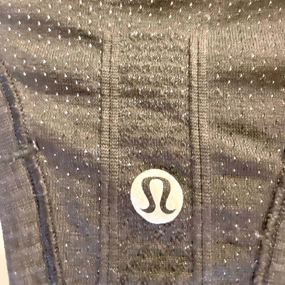 Lulu lemon swiftly tech tank top - Picture 3 of 3